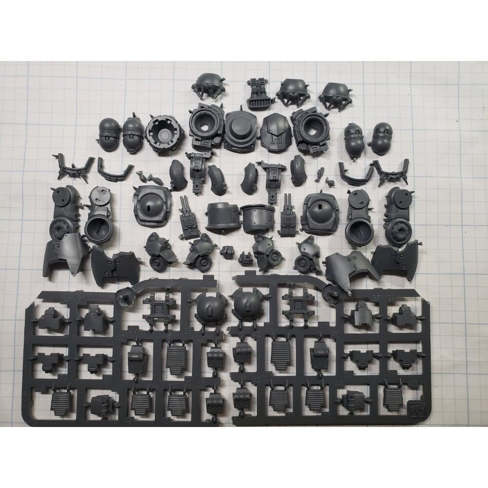 30K Space Marine Bits Saturnine Dreadnought Legs & Feet Set A01